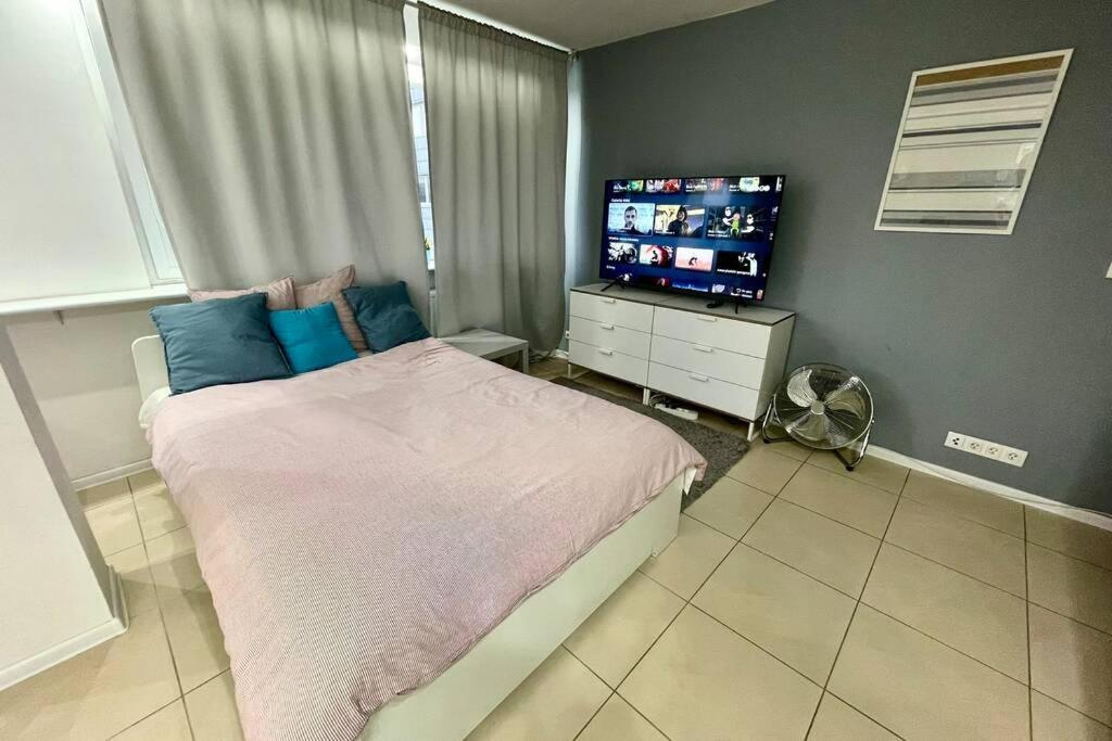 Апартаменты Gold 3 Metro X2 Wifi 300 Mbs 60'Tv Netflix Hbo Appletv+ Варшава Экстерьер фото